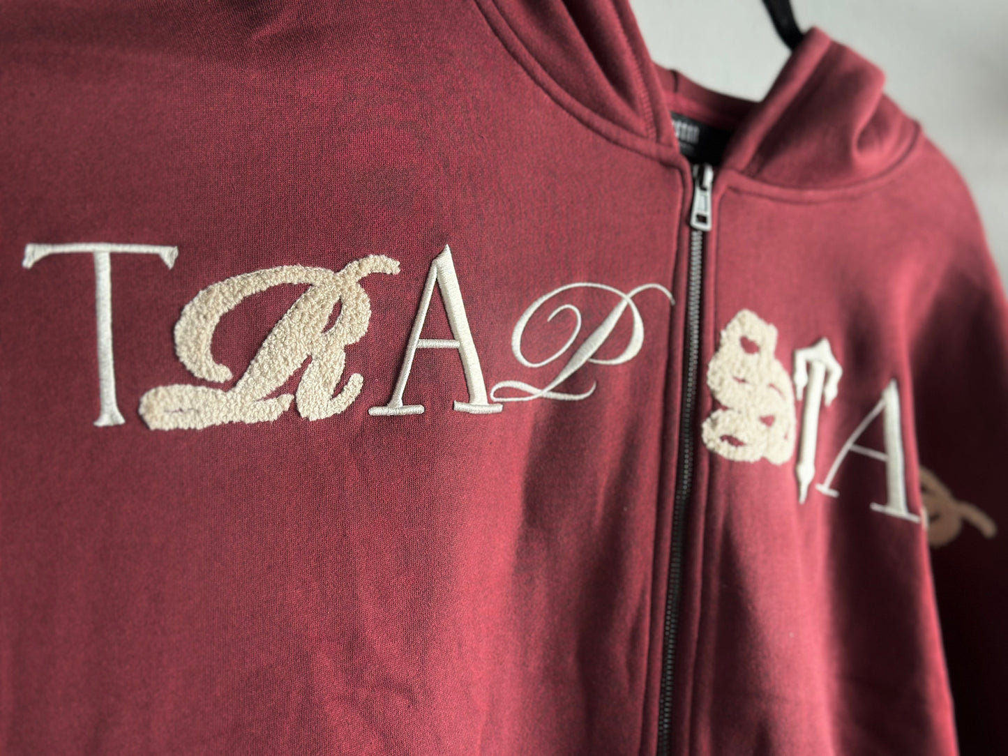Conjunto Tracksuit Trapstar Script Zip (Pronta Entrega)