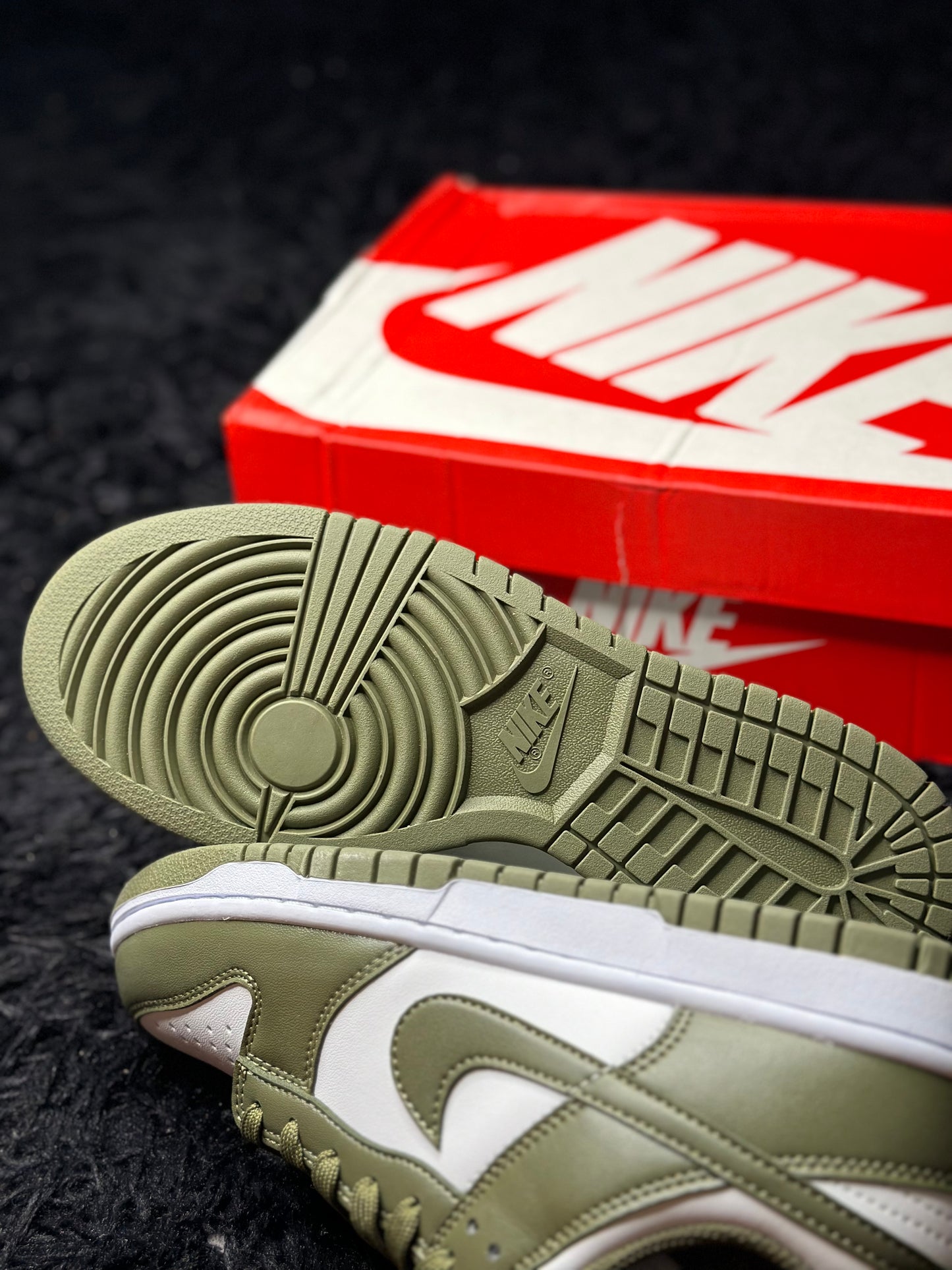 Nike Dunk Low "Medium Olive" (Pronta Entrega)