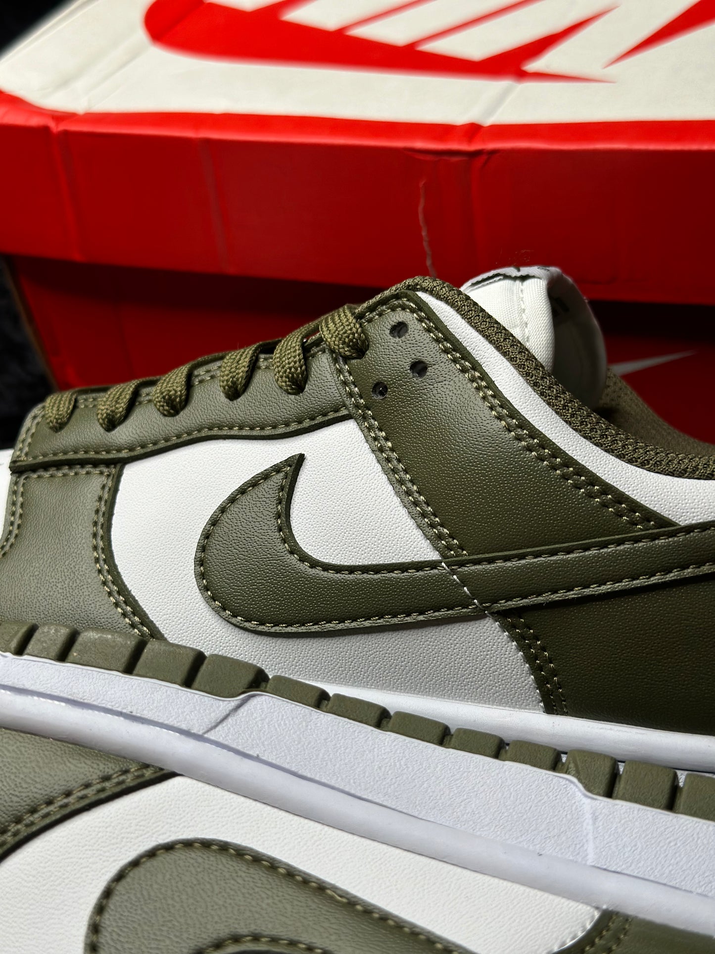 Nike Dunk Low "Medium Olive" (Pronta Entrega)