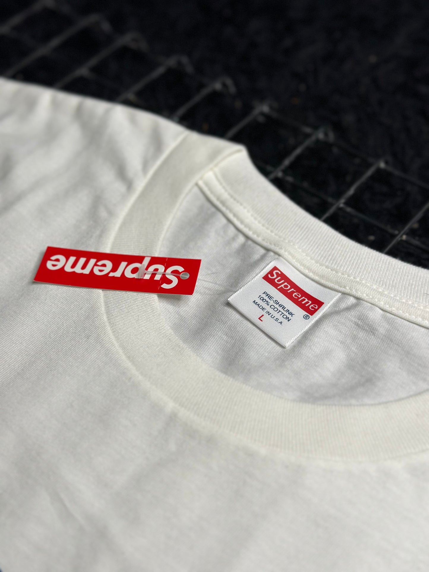 Camiseta Supreme "Arabic White" (Pronta Entrega)