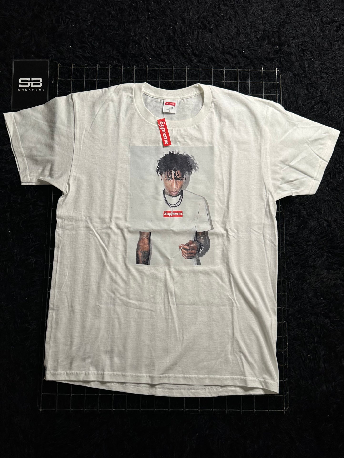 Camiseta Supreme "NBA Young Boy White" (Pronta Entrega)