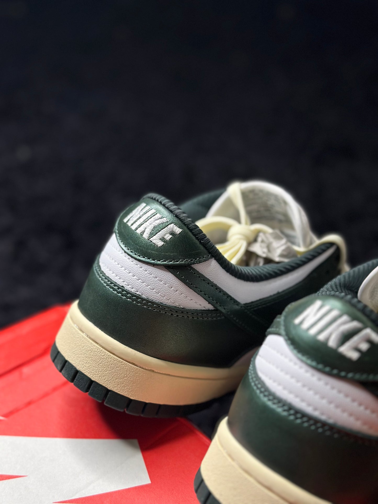 Nike Dunk Low "Vintage Green" (Pronta Entrega)